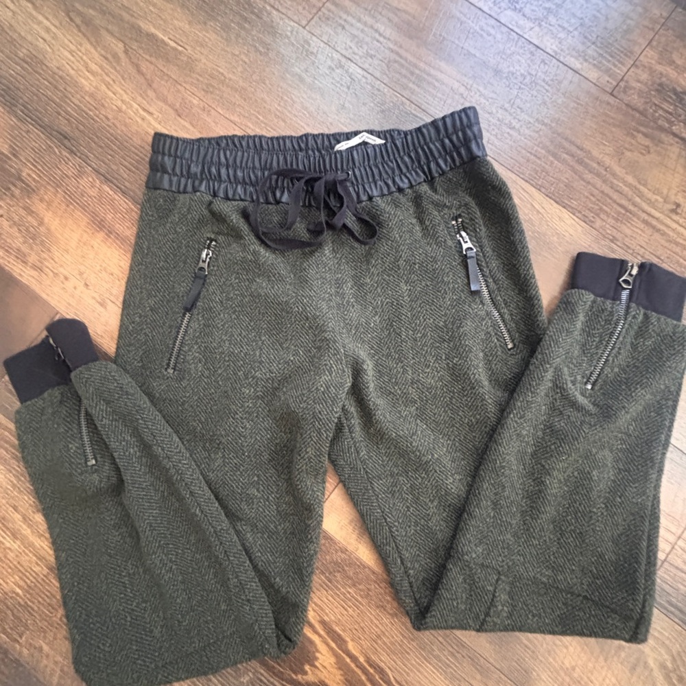 Zara Women’s Olive Joggers with Black Accents XS - Picture 3 of 5